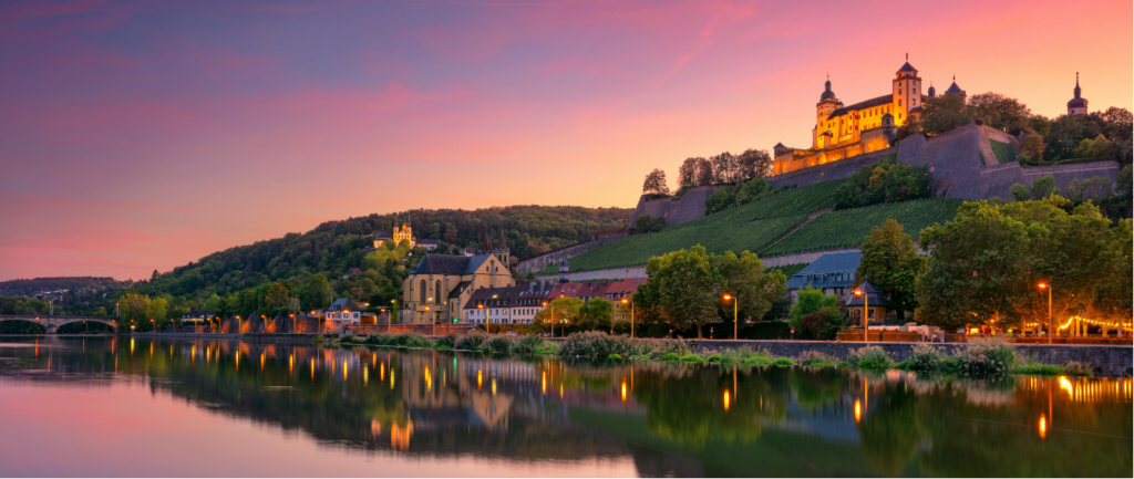 SDB-Profi-Fachtagung; Blick über den Main auf die Marienburg